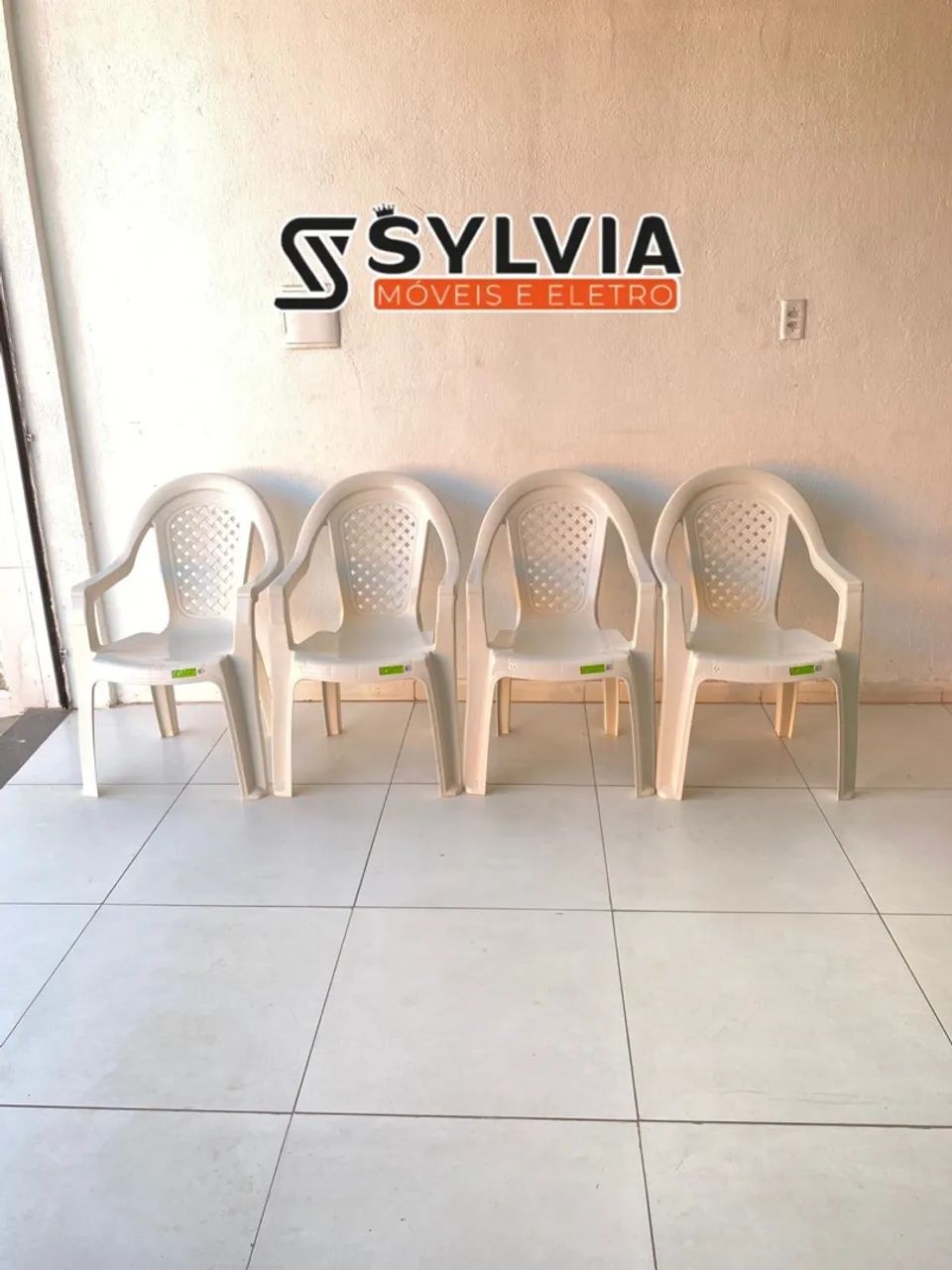 Cadeiras de Plástico com braço  - Foto 2