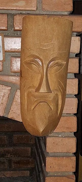 Belíssima peça Máscara escultura em Madeira - Foto 2