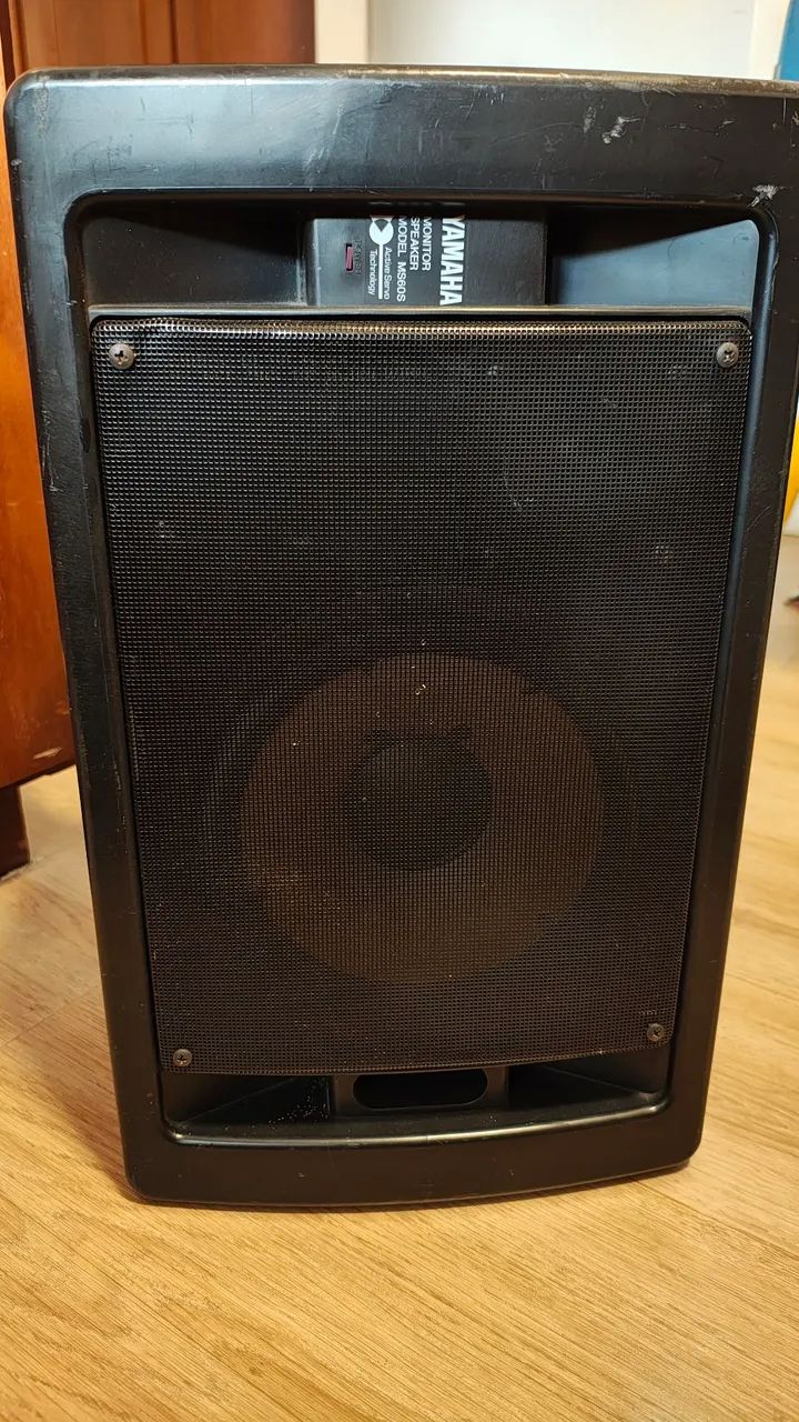 Caixa Monitor ativa de Som Yamaha MS60S