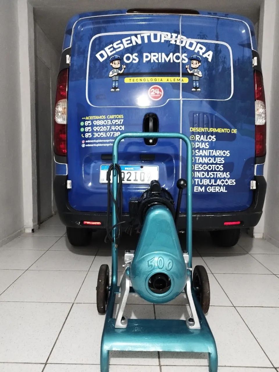 Desentupidora os primos 24 horas agilidade e compromisso com o cliente