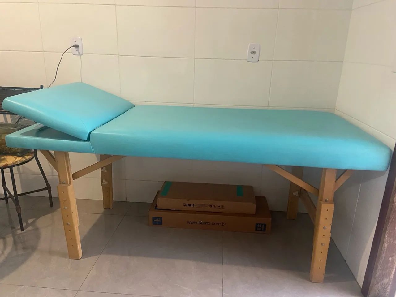 Maca para massagem + escadinha + carrinho auxiliar 