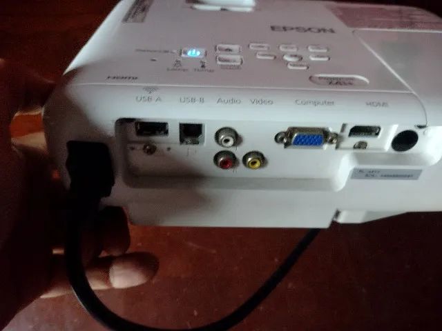 PROJETOR EPSON POWERLITE X41+ H843A-3600 lumens-Conectividade Wireless- super novo - Foto 3