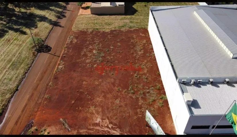 Terreno esquina - 1.075m² - Av. Guaicurus - Dourados/MS - Foto 2