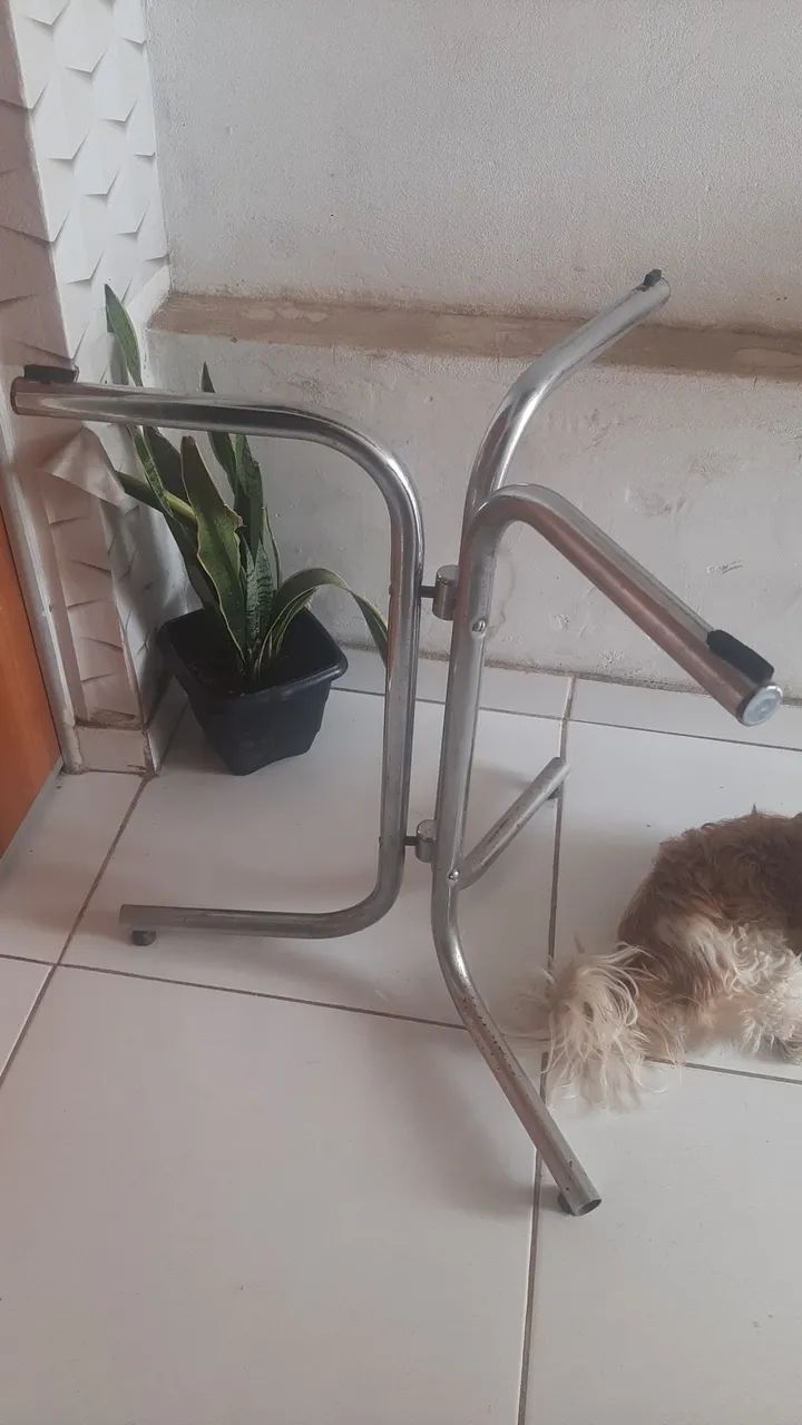 Pés de Mesa em Metal Cromado - Foto 2