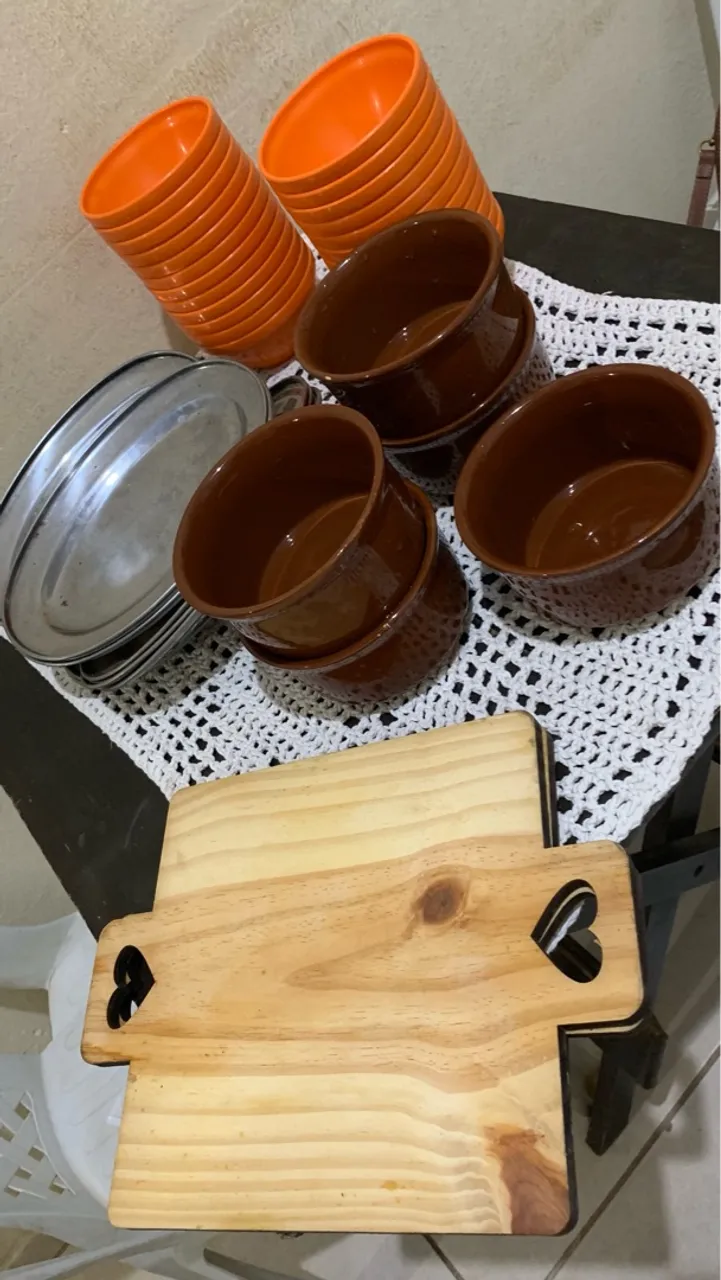 Jogo de Tigelas e Pratos