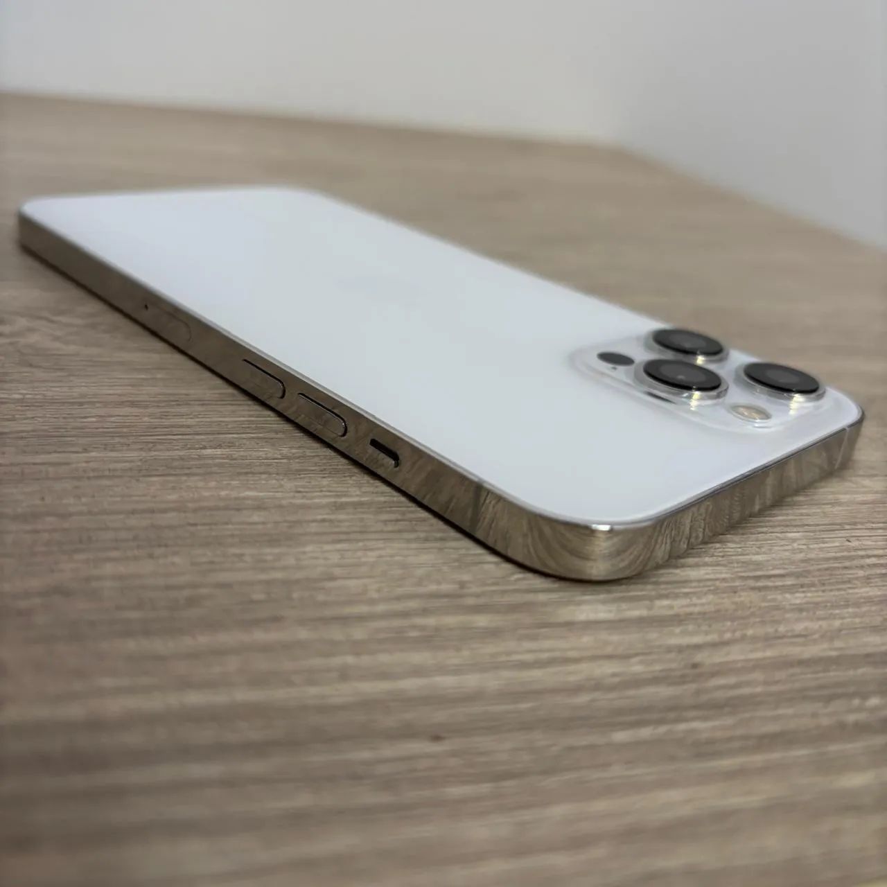 iPhone 14 Pro 128gb branco - Celulares e Smartphones - Indusville