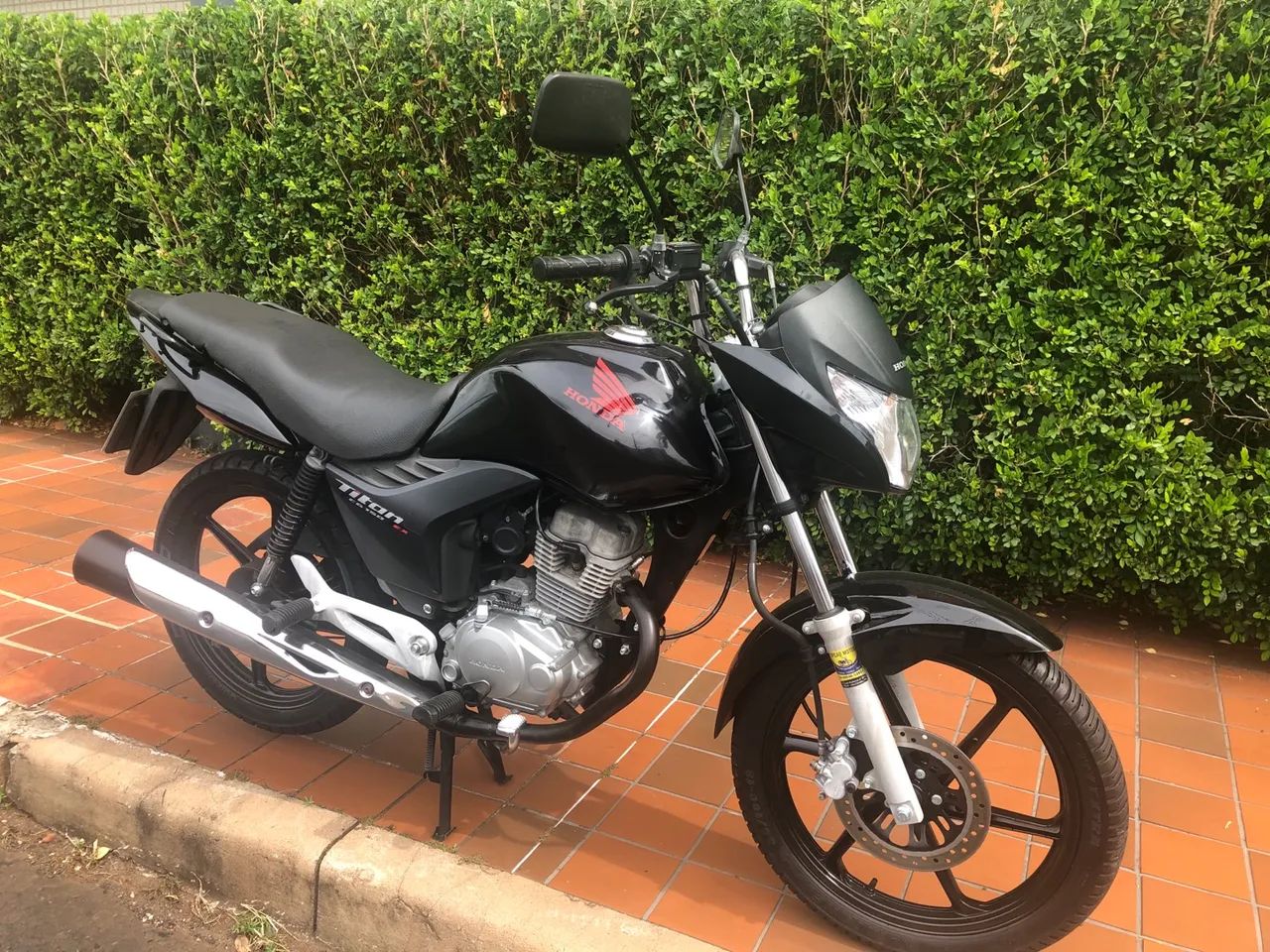 Vendo ou troco por MOTO Honda CG Titan 150 EX 2012 c/ 25 Pago