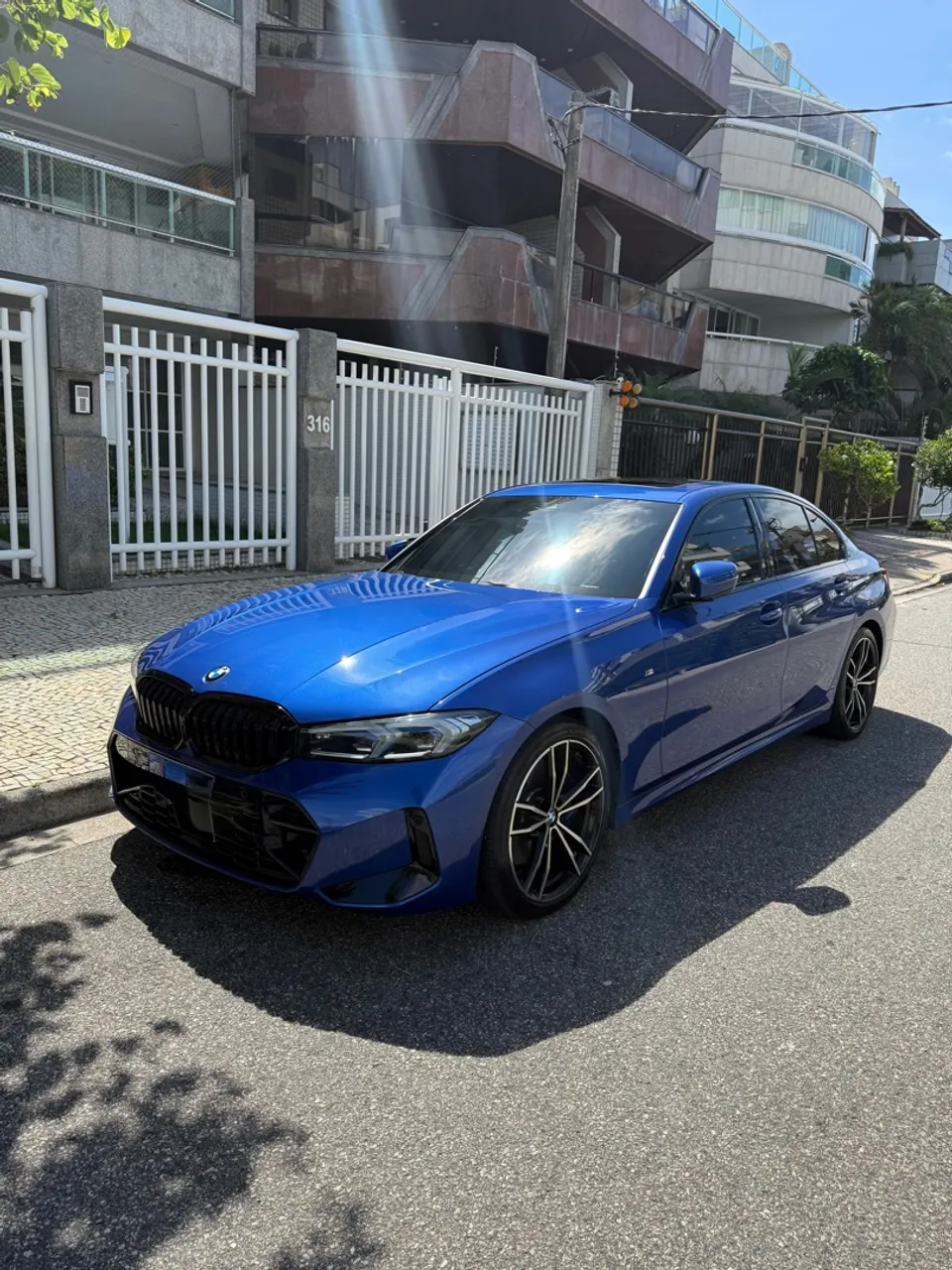 BMW 320i M SPORT