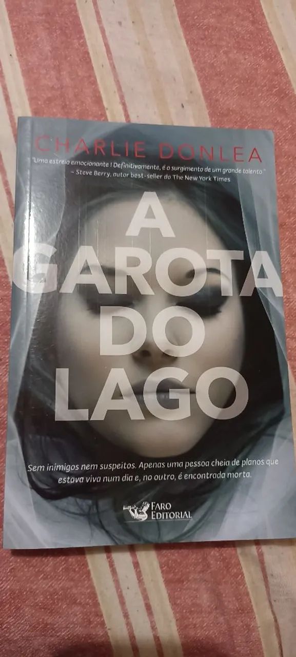 Livros A Garota do Lago e Deixada para Trás - Foto 2