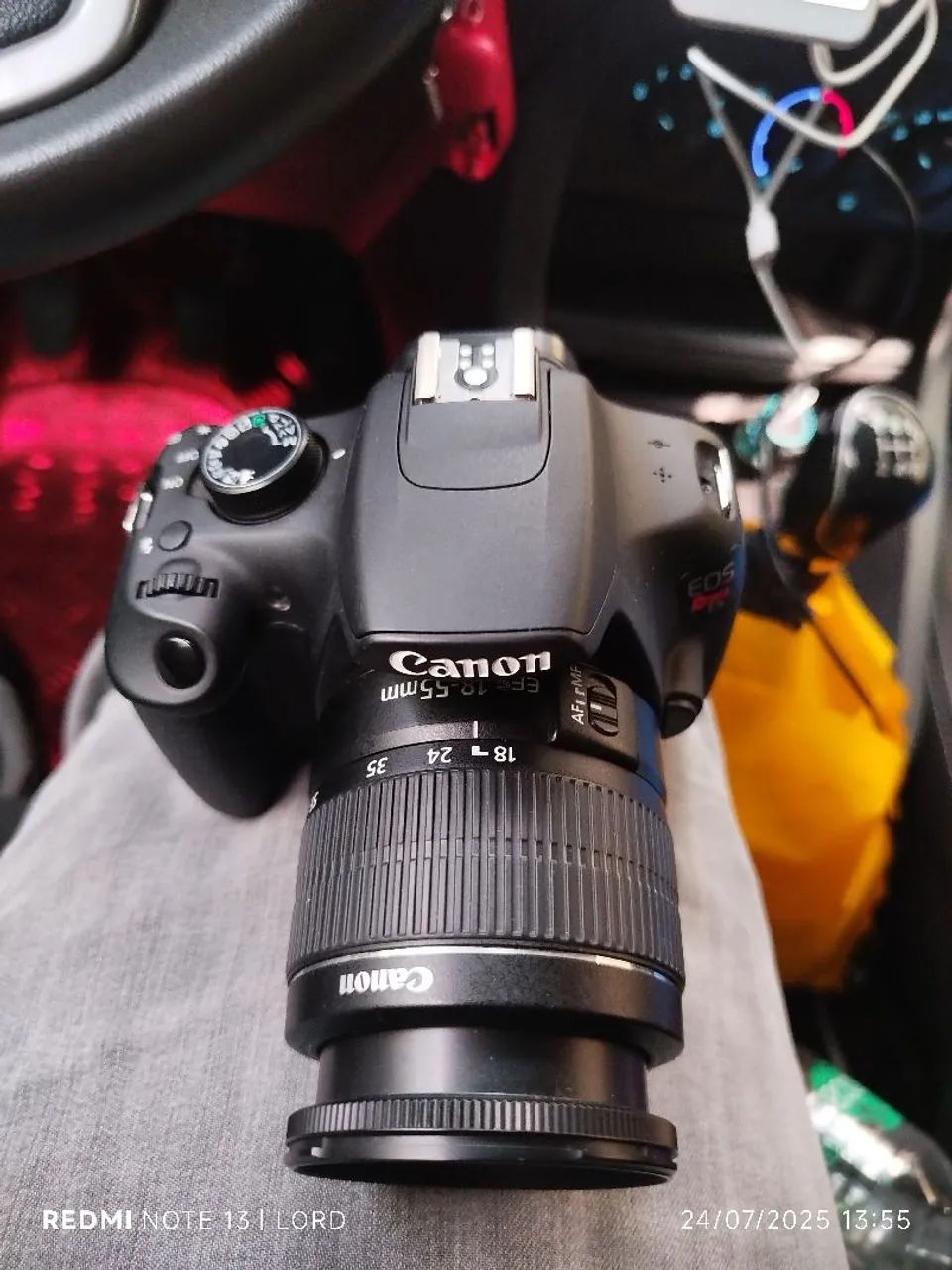 Câmera Canon EOS T5 com Lente 18-55mm