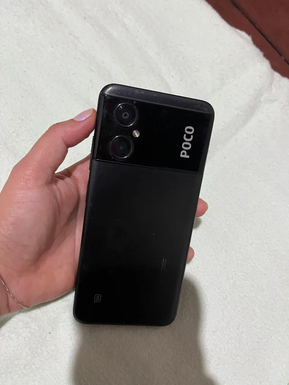 Celular tá em ótimo condições