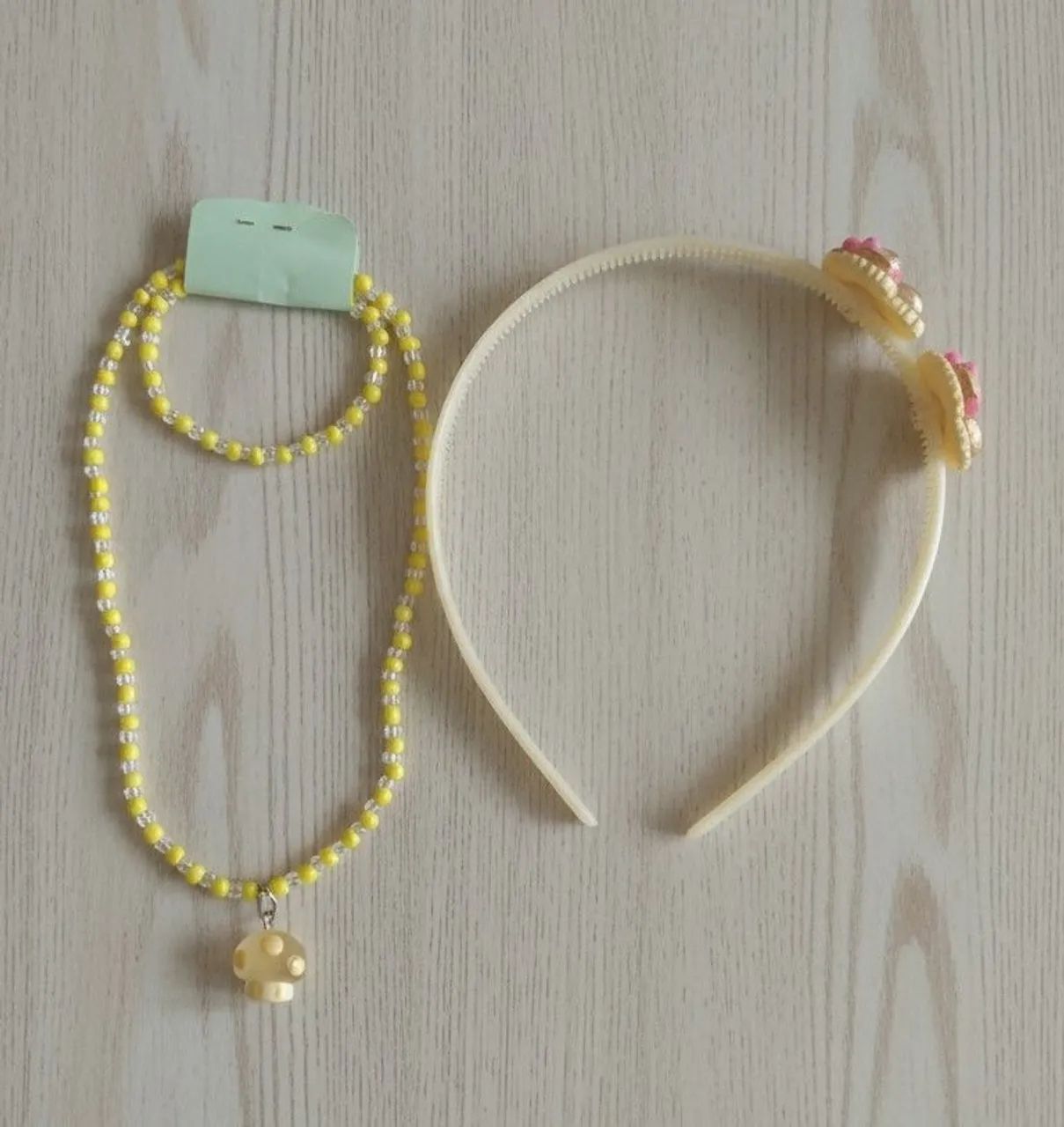 Conjunto Pulseira e Colar com pingente que brilha no escuro + Tiara 