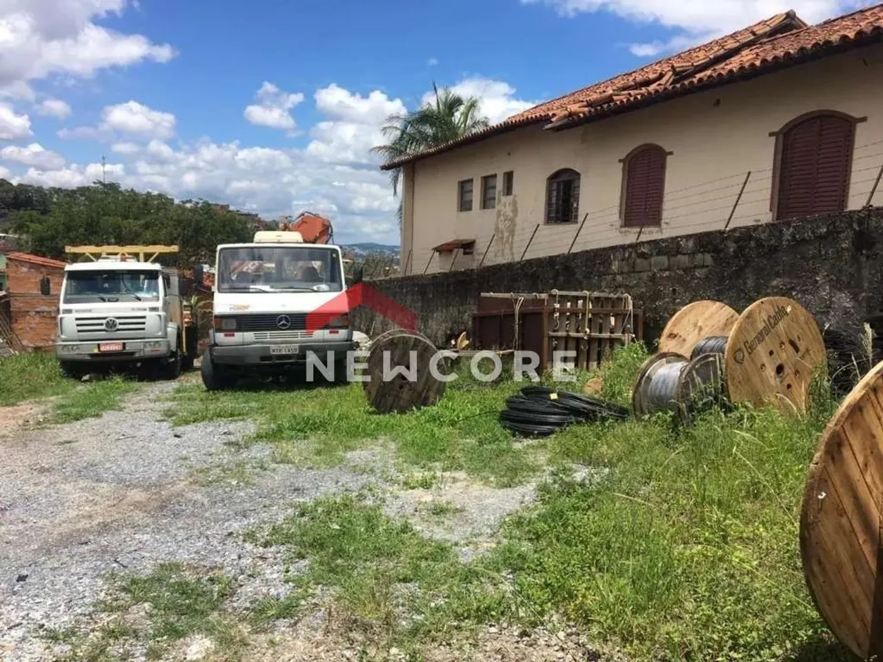 Lote em Rua Desembargador Paulo Mota - Ouro Preto - Belo Horizonte/MG