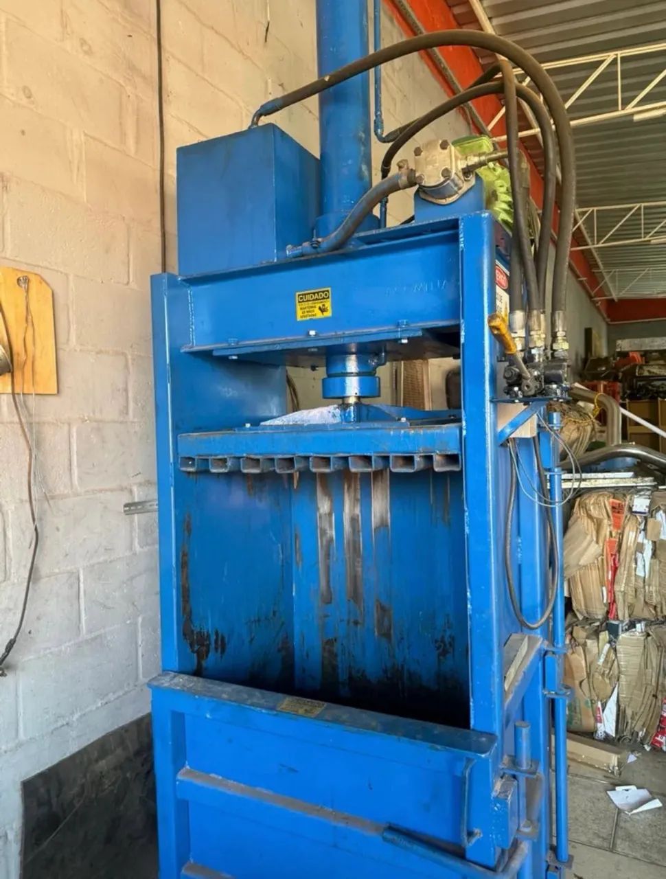 Prensa conemag  fardos de reciclagem  - Foto 2