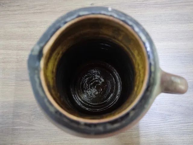 Vaso Rustico Em Cerâmica Em Formato De Jarro Com Listras  - Foto 4