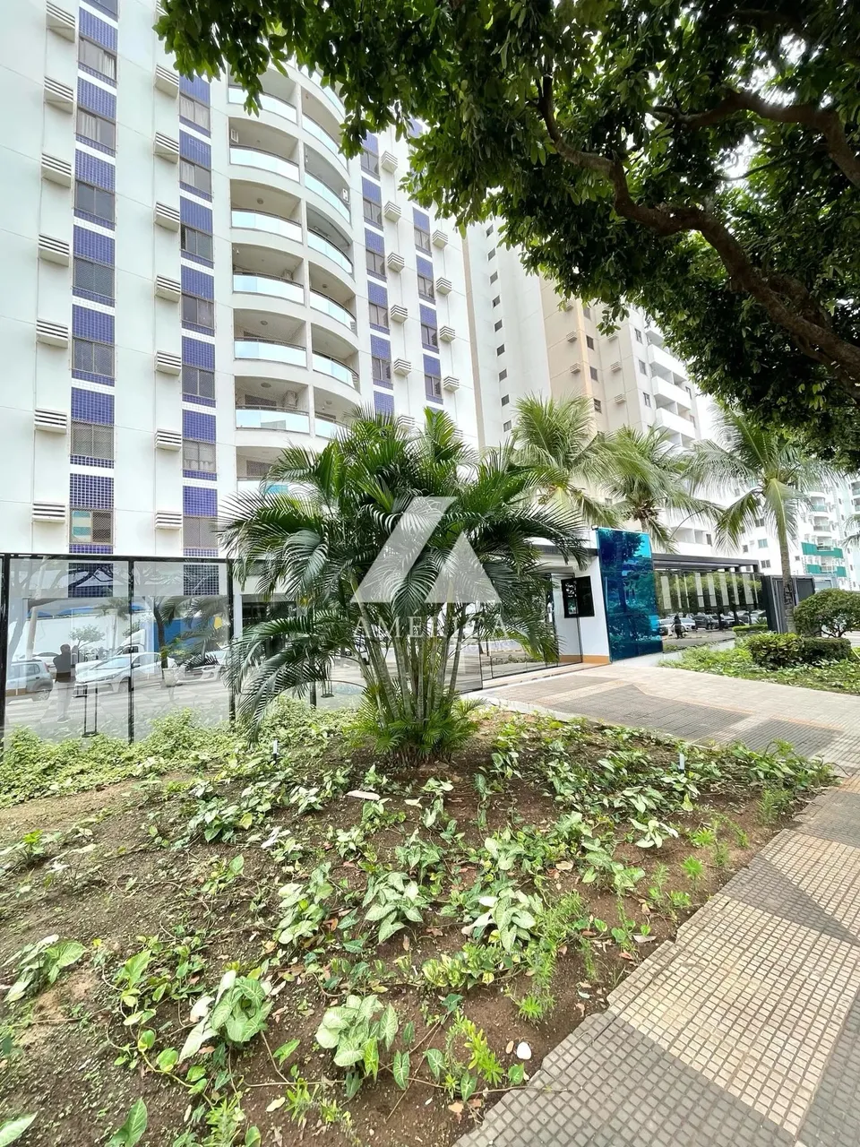 Apartamento mobiliado à venda com 3/4, sendo uma suíte no Portal da Chapada em Cuiabá-MT