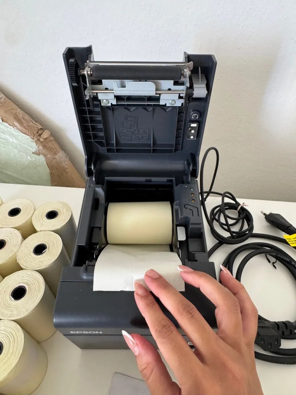 Impressora Epson TM não fiscal + 29 bobinas + leitor de código de barras - Foto 2