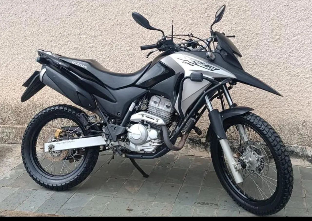 XRE300 Ano 2017, TÔ PEDINDO TABELA FIPE, POREM, VALOR NEGOCIAVEL..LEIA ANUNCIO.. - Foto 2