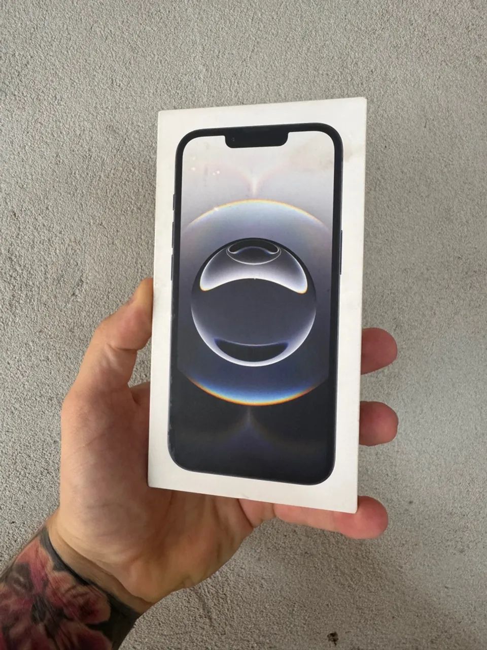 iPhone 16e 128GB | LACRADO 
