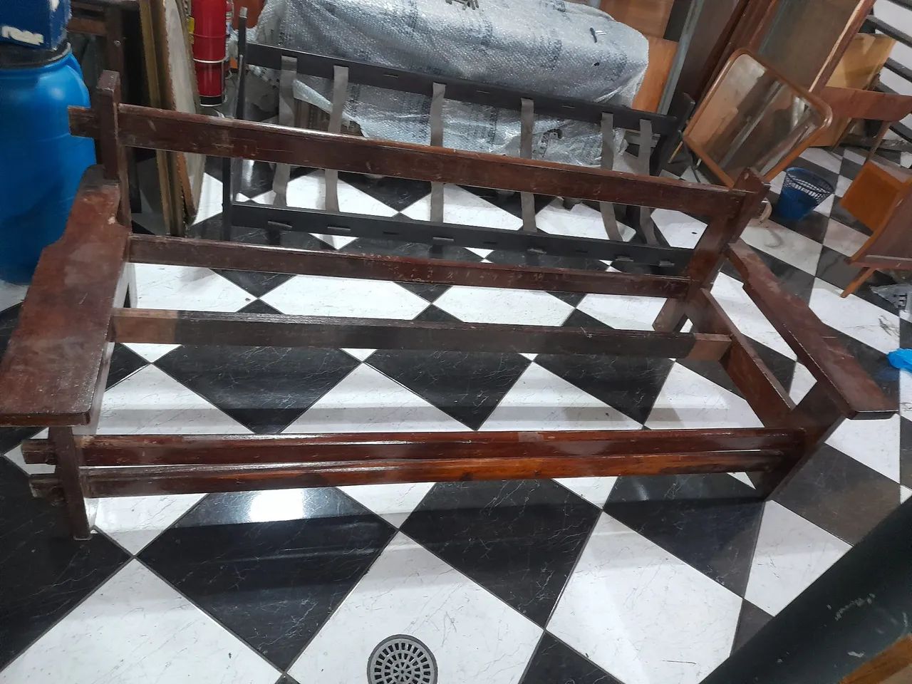 Sofa atribuído a jean gillon anos 70 - Foto 3
