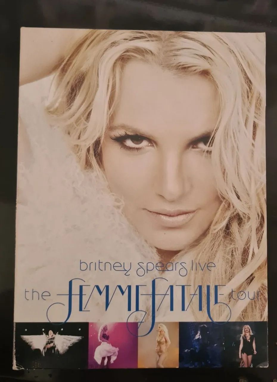 Britney Spears - Femme Fatale Tour (Target) leia o anúncio