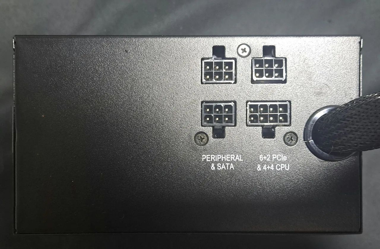 Corsair CX550M Bronze - Foto 4