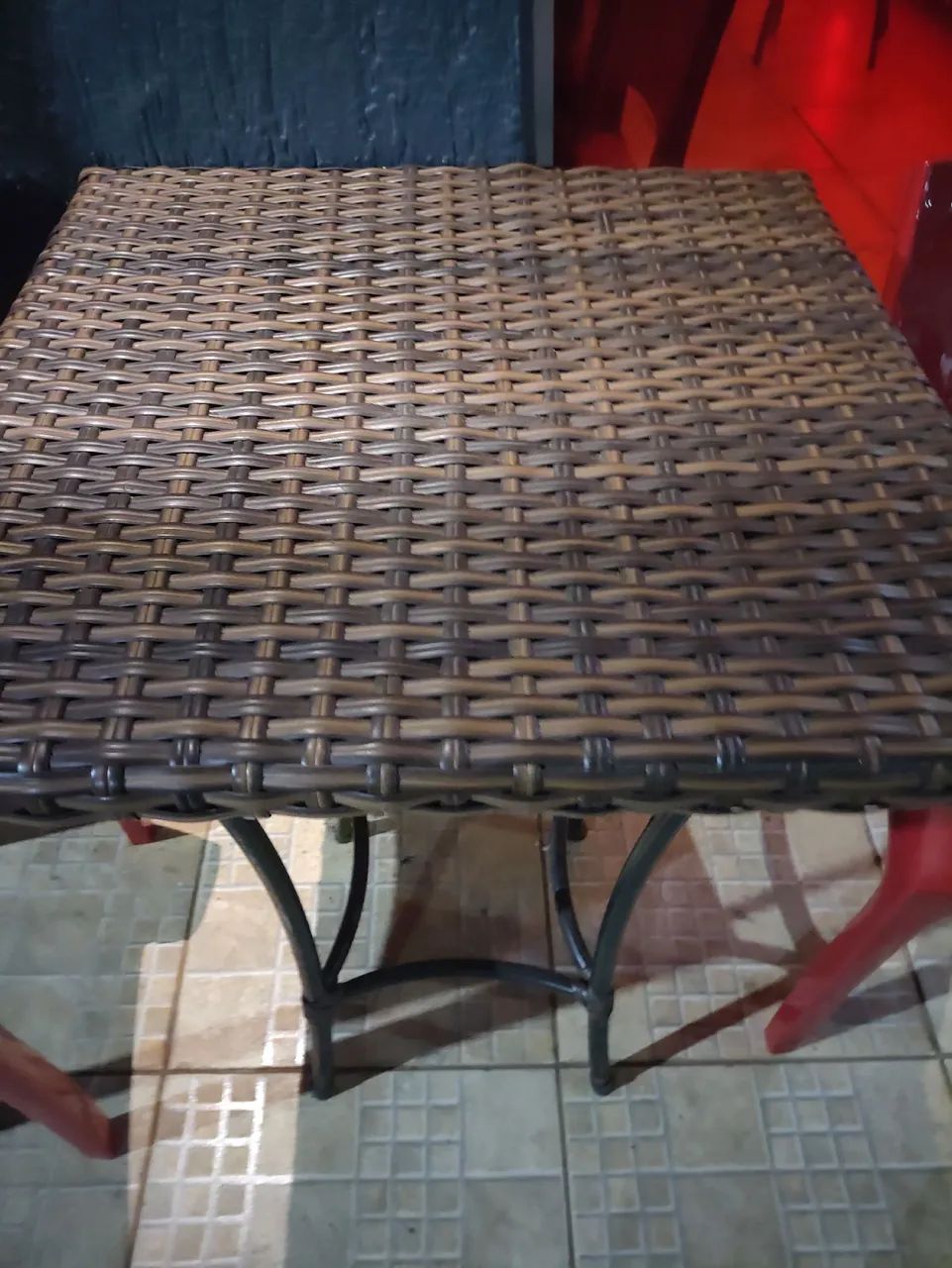Mesa trançada reforçada quadrada , estilo bistrô 