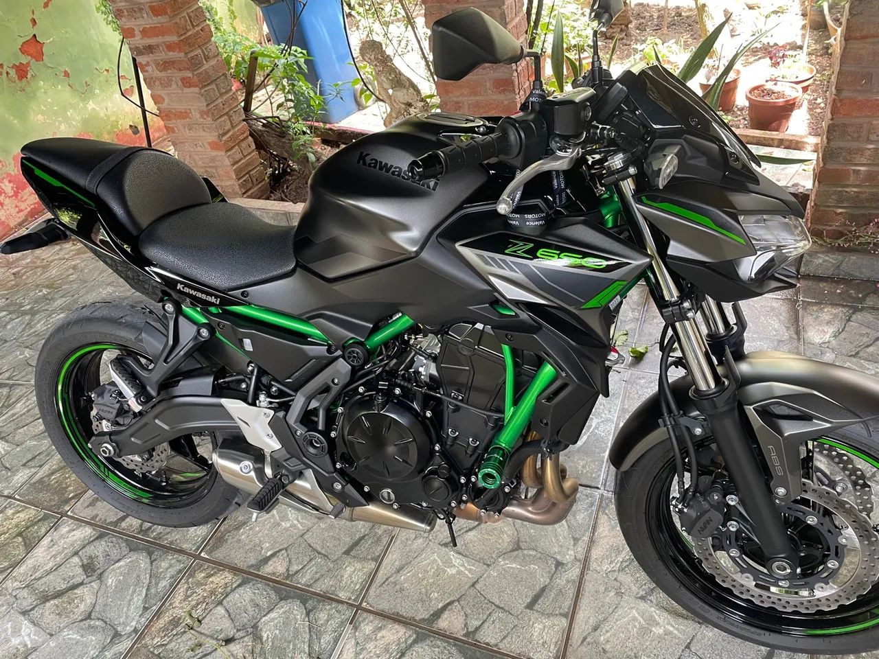 Kawasaki Z650 - 2024 Impecável