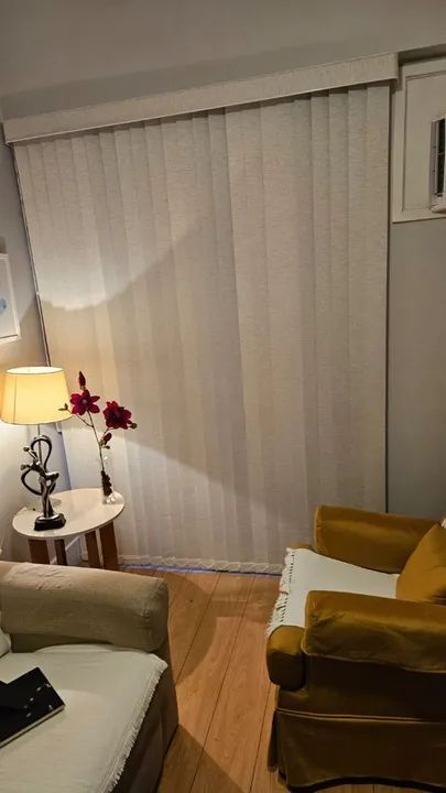 Persianas de tecido branco