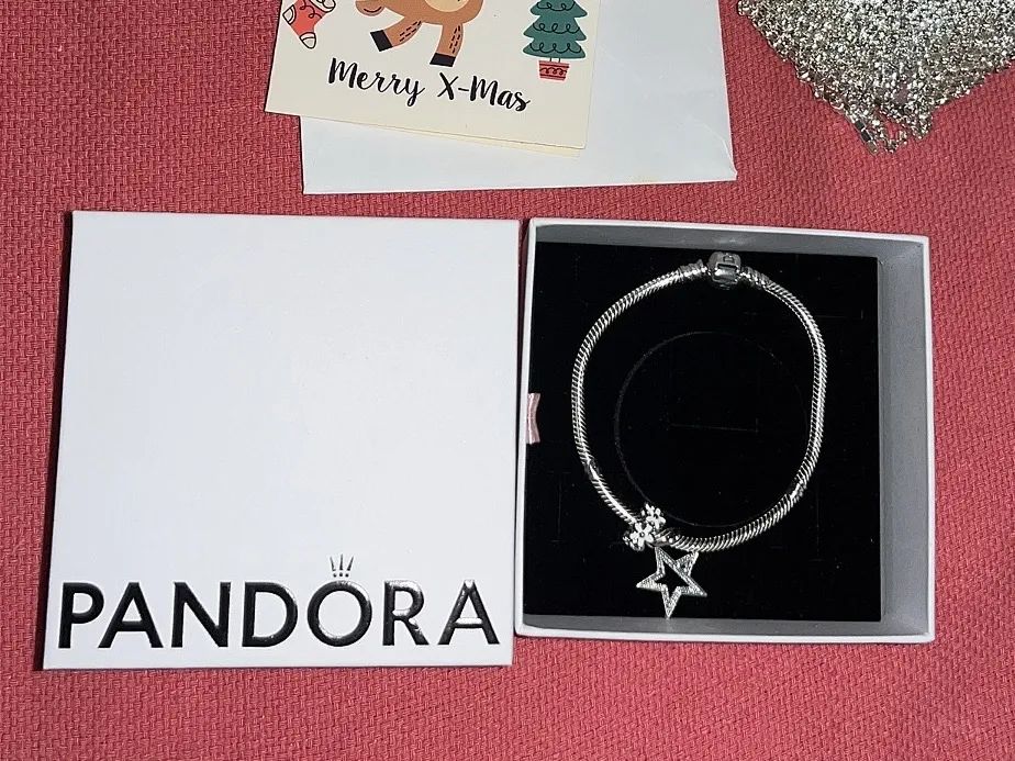 Pulseira Pandora com Pingente Estrela e de flor 