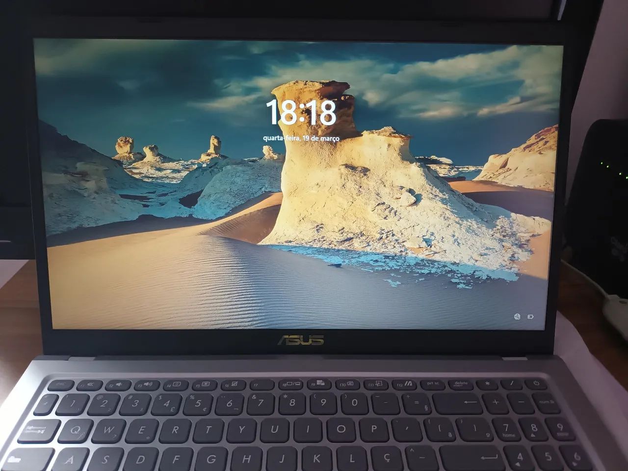 Notebook Asus - usado poucas vezes - Foto 2