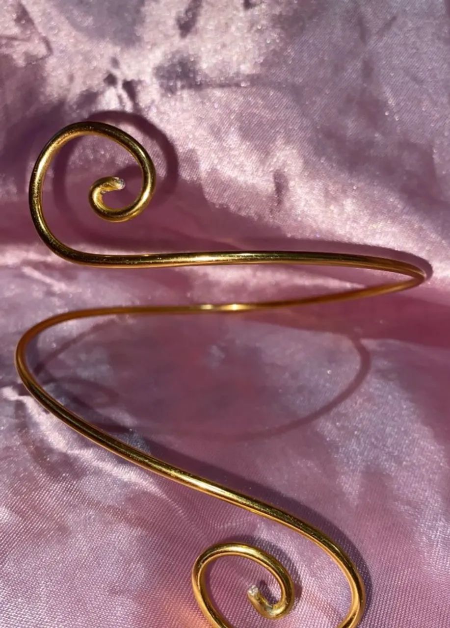 Bracelete Dourado ? 50,00