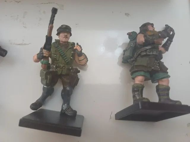 kit de figuras militares para venda 