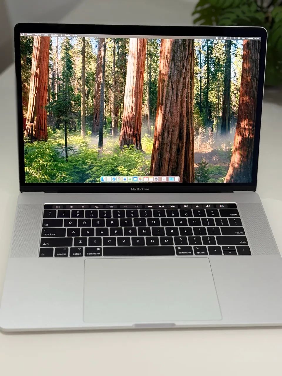 MacBook Pro 2019 i9/16GB/512GB 15 Polegadas - Notebooks - Centro