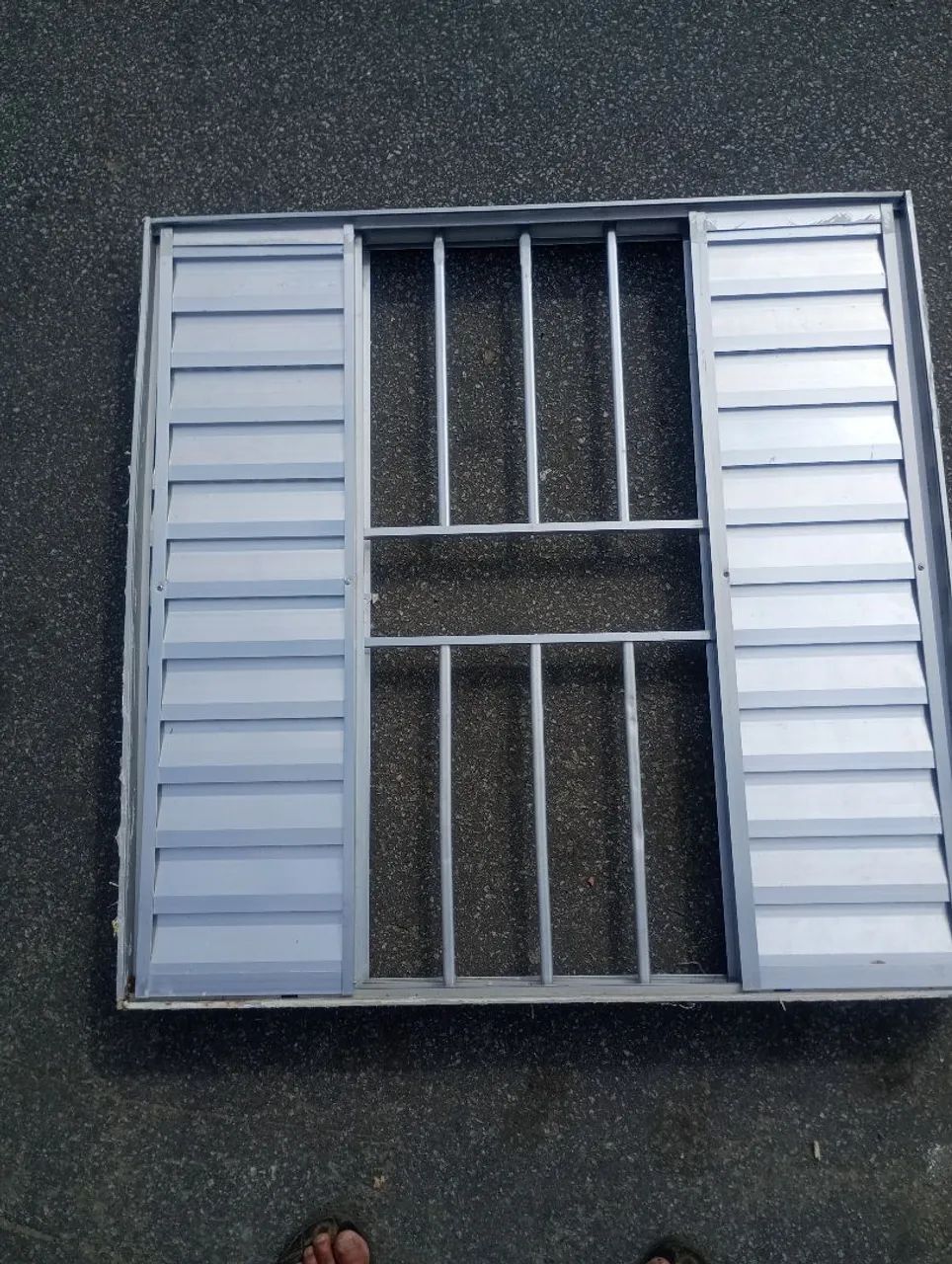 Janela de Alumínio 6 folhas  - Foto 2