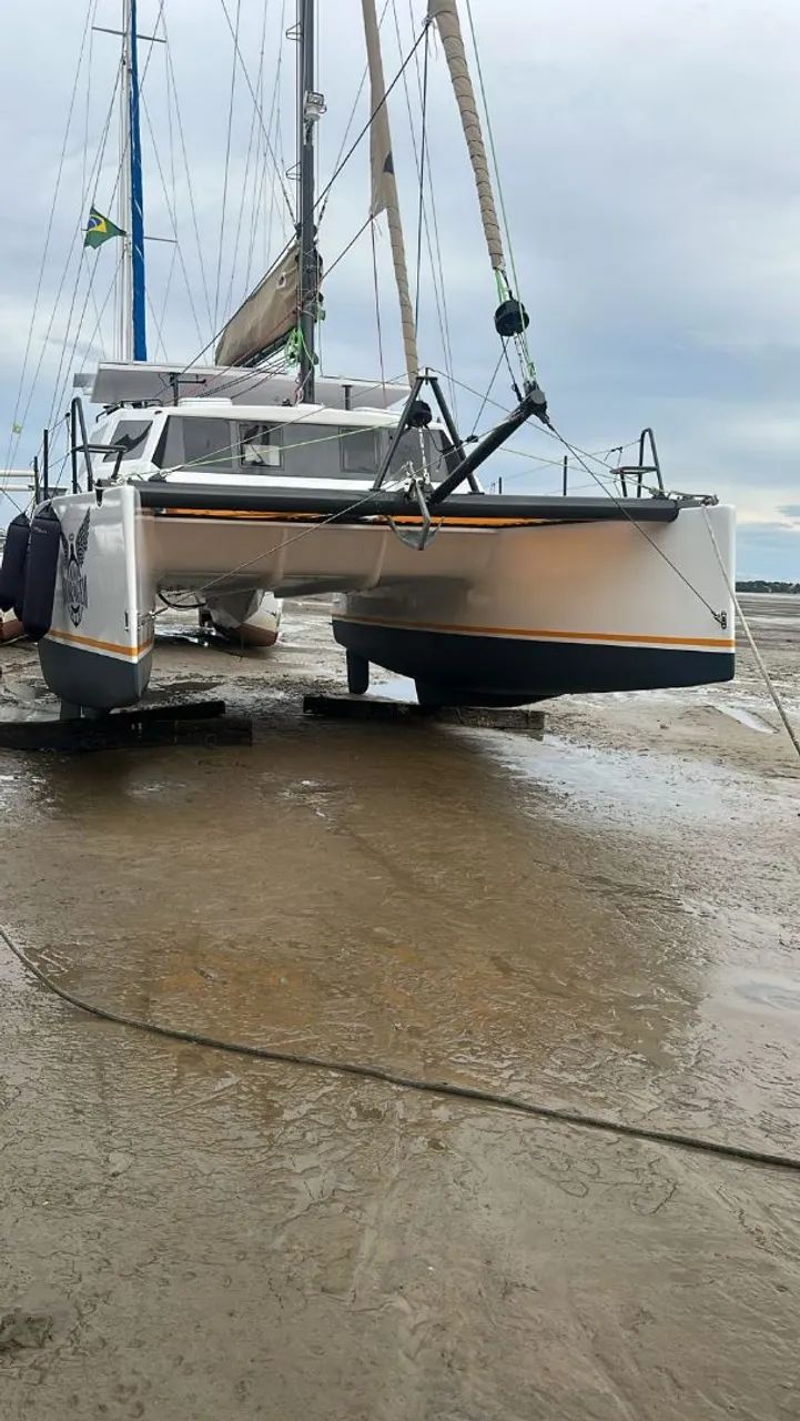 Catamara 30 pés lançado a água 2025 - Foto 5