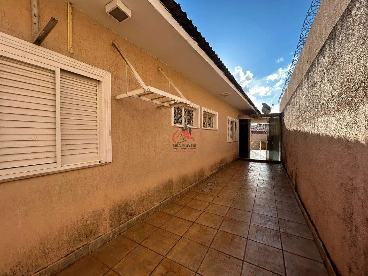 Casa no São Benedito com 4 Suítes e 334m² - Foto 4