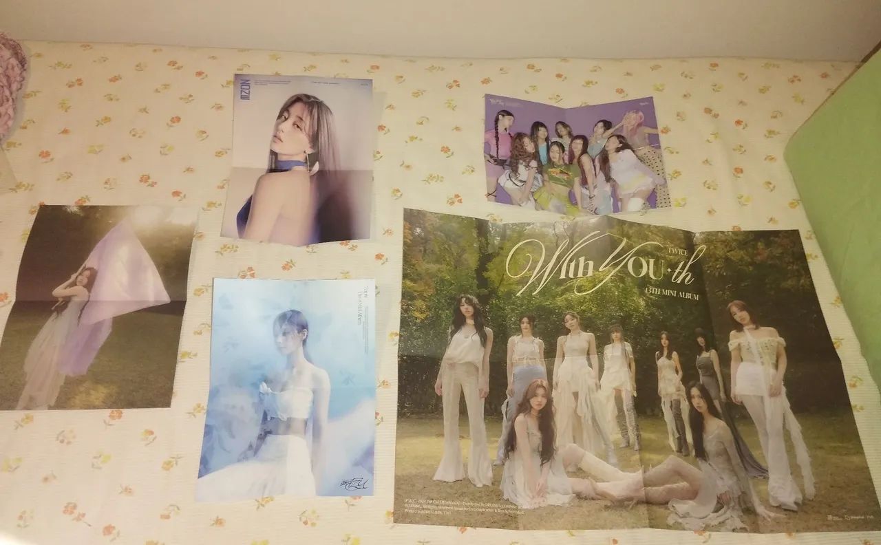 Posters TWICE Oficiais - Foto 2