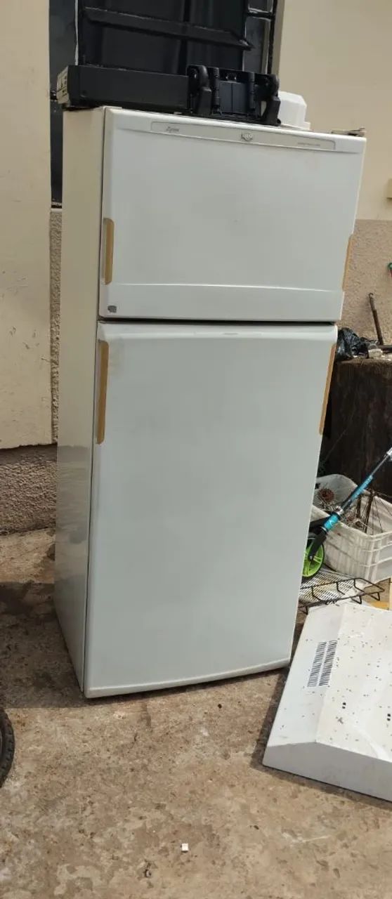 Geladeira frost free funcionando perfeitamente 