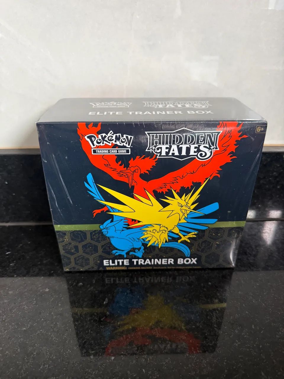 Pokémon ETB Hidden Fates  - Foto 2