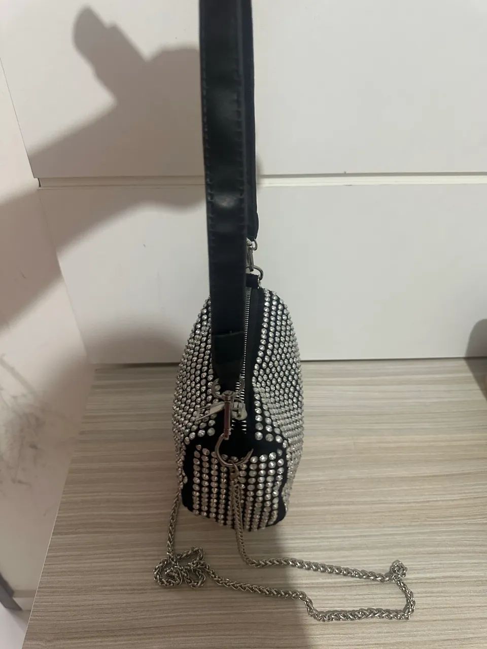 Bolsa nova - Nunca usada!  Vendo bolsa nova, nunca utilizada, em perfeito estado. - Foto 5