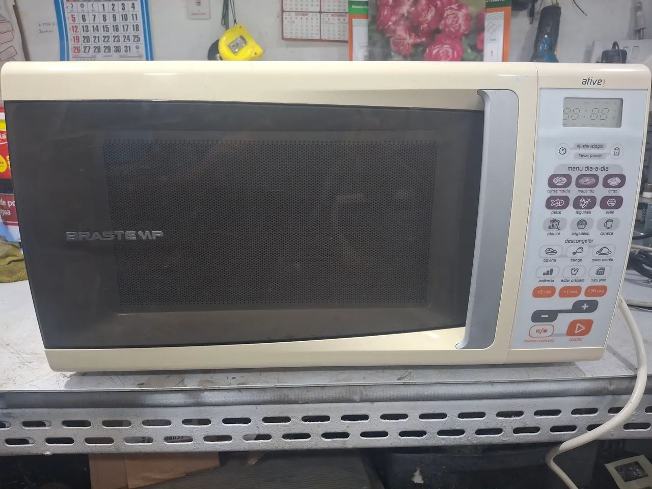 Microondas BRASTEMP ative 31 litros 127 v