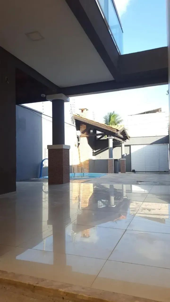 VENDE-SE CASA DUPLEX COM 03 SUÍTES E PISCINA - Foto 3