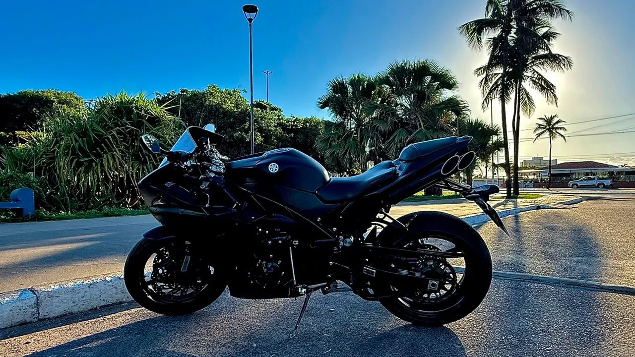 R1 Black - Foto 5