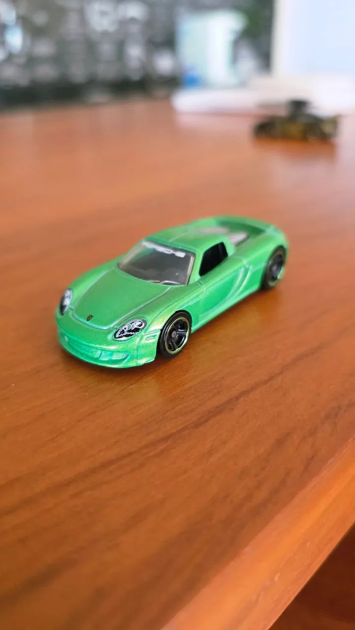 Hotwheels Porsche Carrera GT Verde - Foto 2