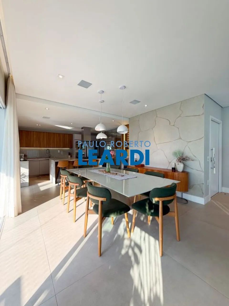 APARTAMENTO - ALPHAVILLE - SP