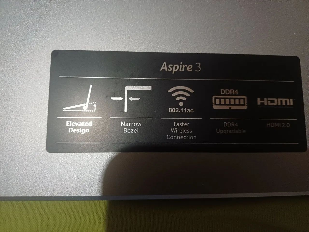 Vende se Notebook Acer  - Foto 5