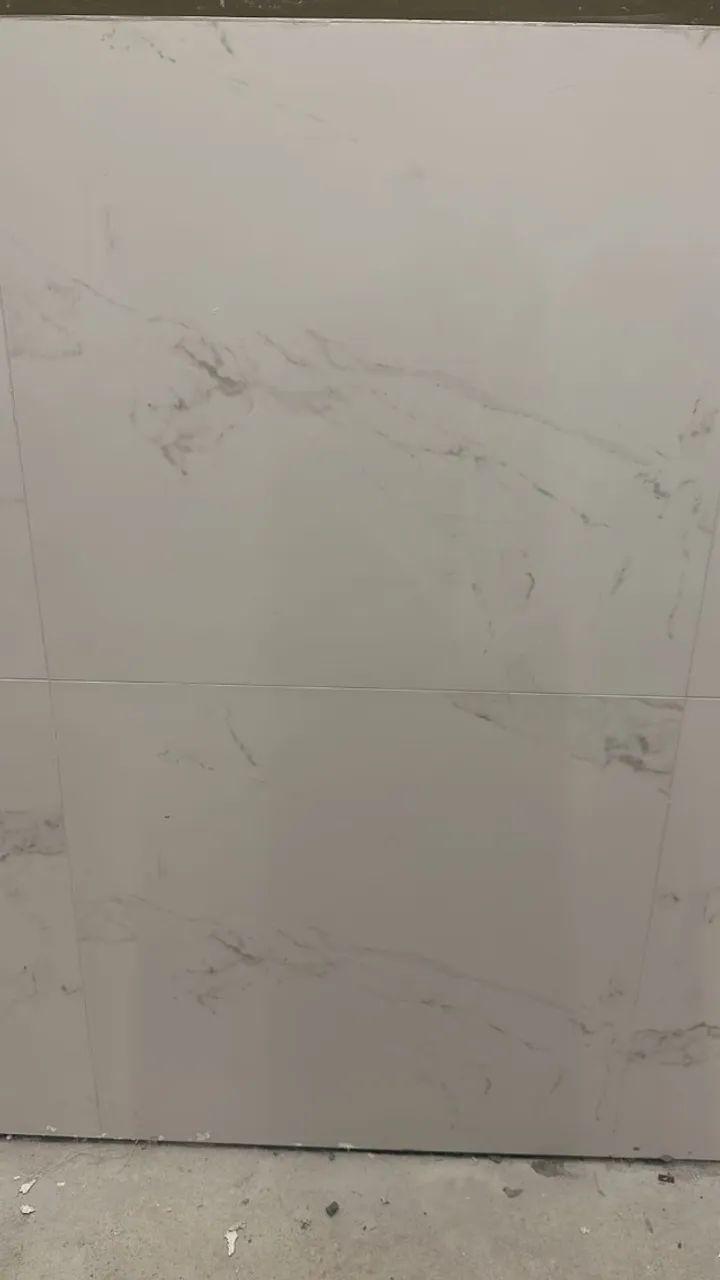 Vendo piso porcelanato statuario acetinado 