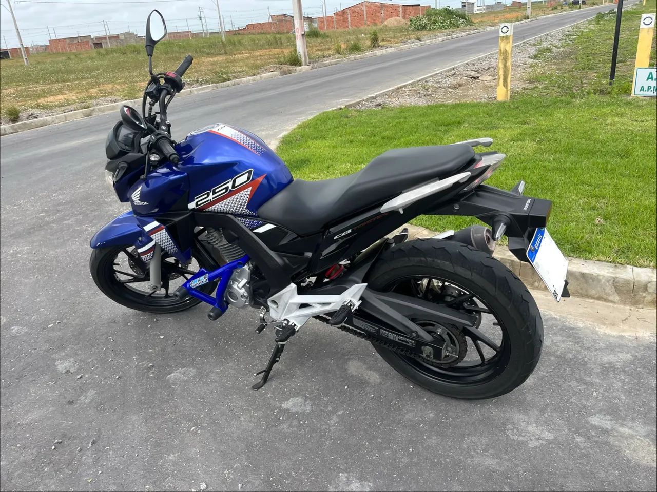 CB250F Twister Flexone 2022