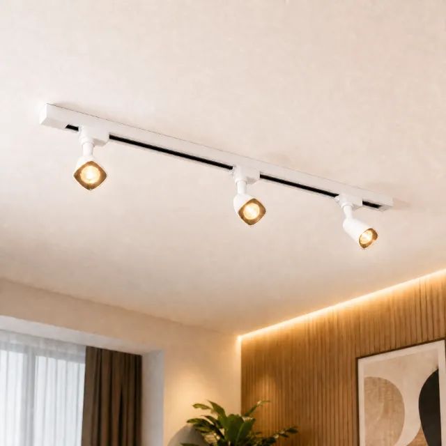 Luminária de Trilho Branca com 3 Spots Direcionáveis - Moderna